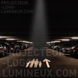 Beleuchtetes Paneel-Parken mit Projektor