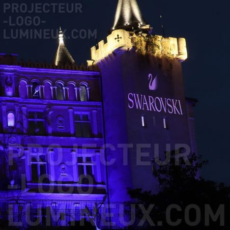 Location projecteur logo pour projection lumineuse logo sur bâtiment
